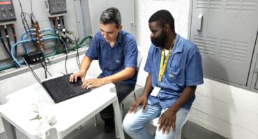 Análise de Energia e Estudo de Demanda Elétrica: Carros Elétricos e Ar-Condicionado